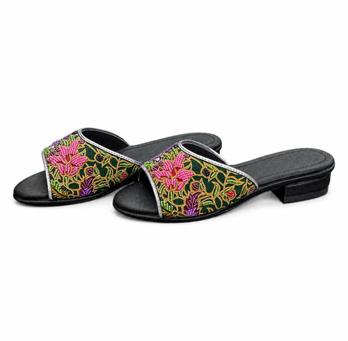 (FBLA-FLOPU) Black Flats - Purple Beaded Flower