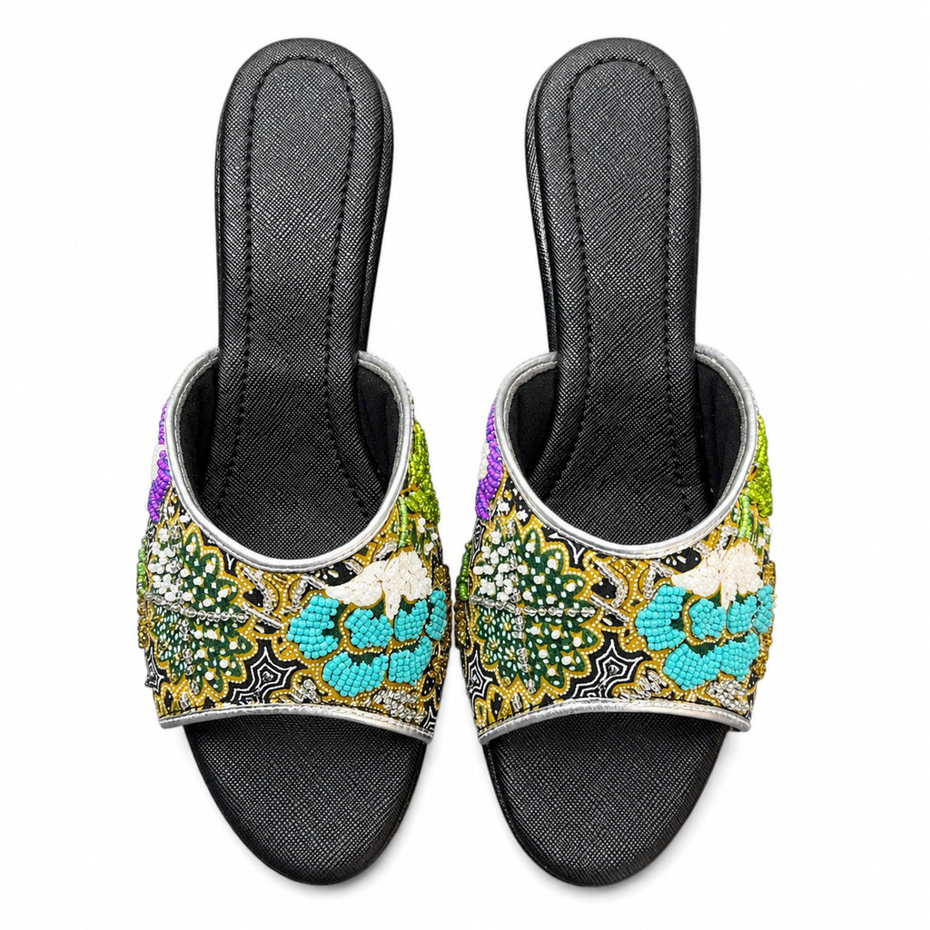 (HBLA-FLOT) Black Heels - Turquoise Beaded Flower