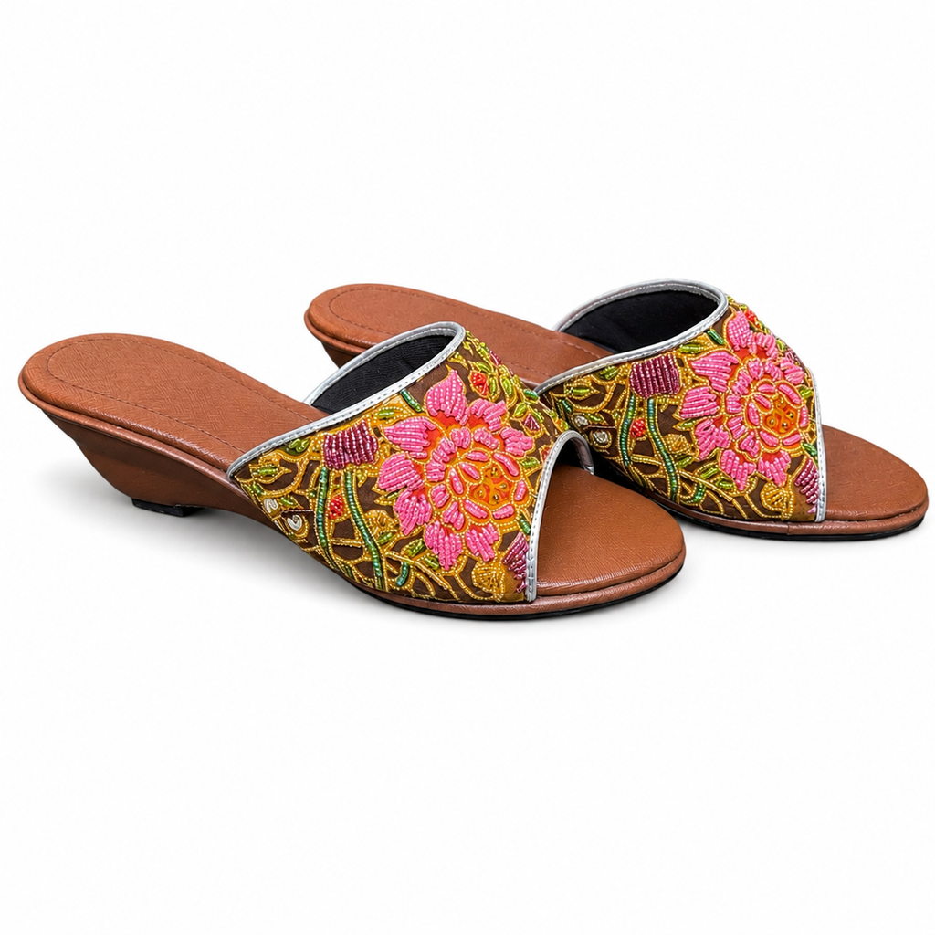 (WBRO-FLOPI) Brown Wedges - Pink Beaded Flower
