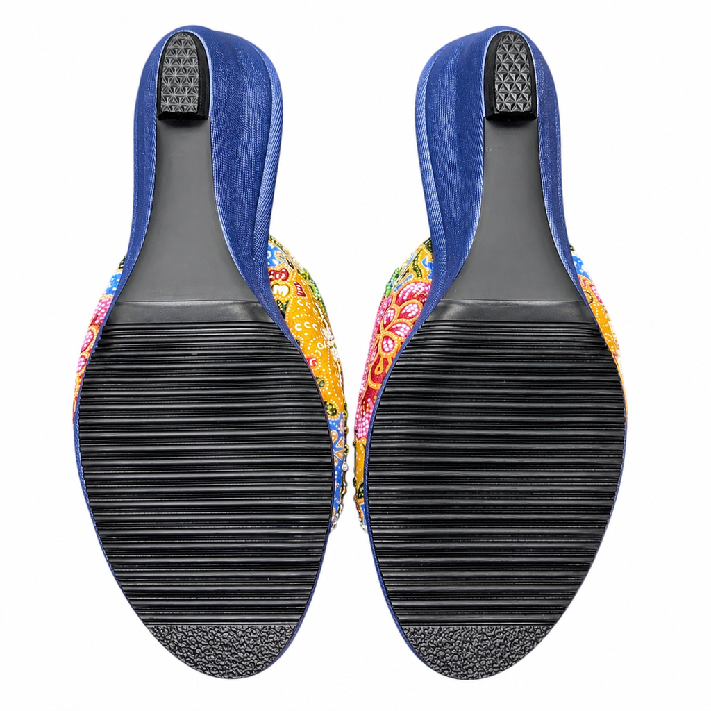 (WBLU-FLOT) Blue Wedges - Turquoise Beaded Flower