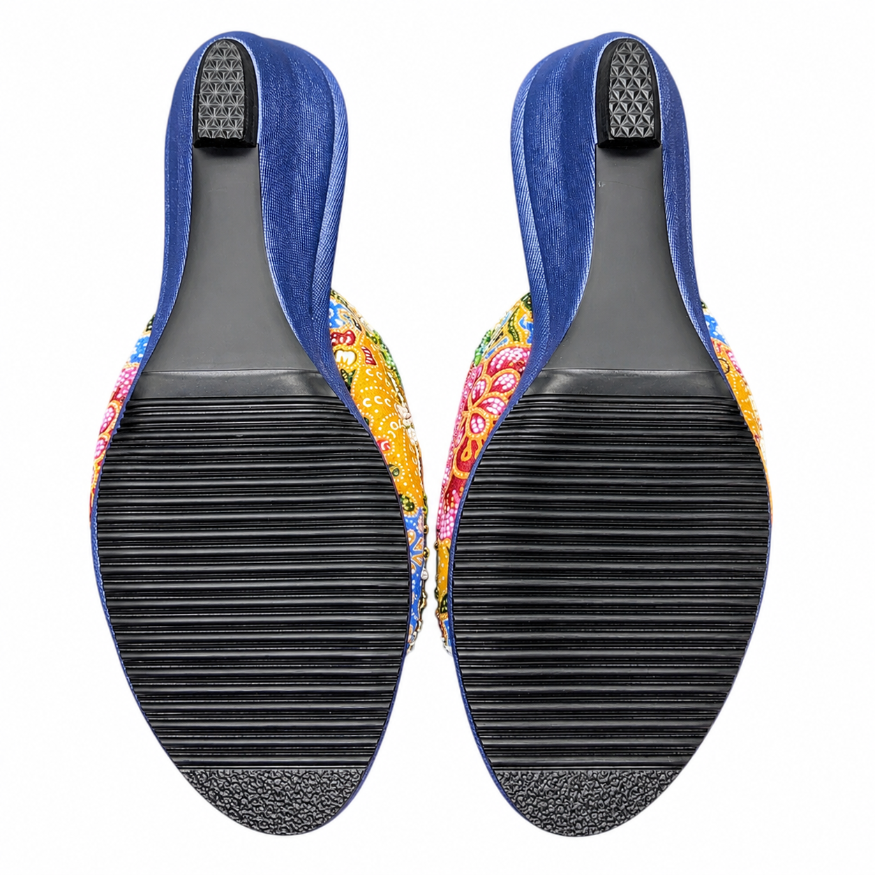 (WBLU-FLOT) Blue Wedges - Turquoise Beaded Flower